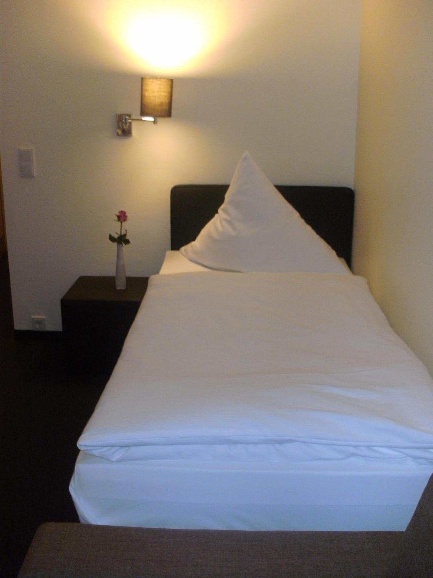 Waldhotel Tropfsteinhoehle วีล ภายนอก รูปภาพ